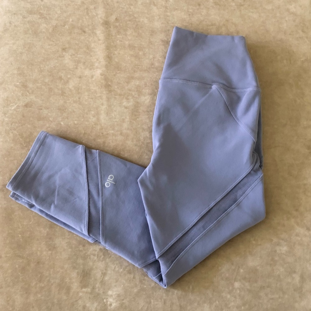 ALO Yoga High Waisted Mesh Capri Leggings Size Small